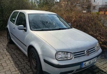 VW Golf 133.000 km 1.850 &euro; Lübeck 23554