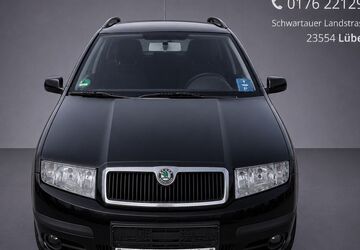 Skoda Fabia 145.333 km 2.450 &euro; Lübeck 23554