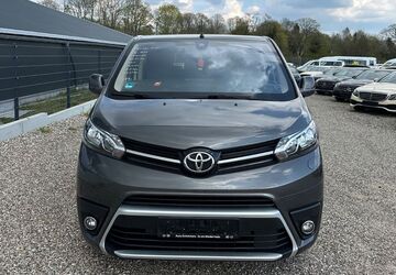 Toyota Proace (Verso) 149.000 km 17.999 &euro; Ratzeburg bei Hamburg 23909