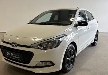 Hyundai i20 100.633 km 9.490 &euro; Ahrensbök 23623