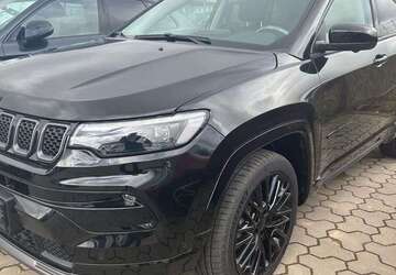 Jeep Compass 12.149 km 27.990 &euro; Ratzeburg 23909