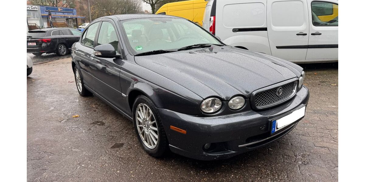 Jaguar X-Type 99.193 km 5.990 &euro; Lübeck 23556