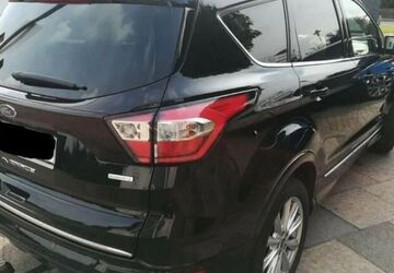 Ford Kuga 87.000 km 19.400 &euro; Lübeck 23560