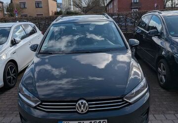 VW Golf Sportsvan 124.000 km 10.900 &euro; lübeck 23554