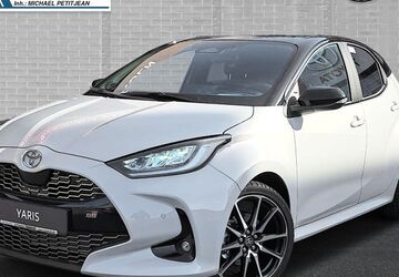 Toyota Yaris 10.797 km 29.990 &euro; Lübeck 23566