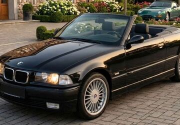 BMW 328 194.000 km 12.900 &euro; Lűbeck 23564