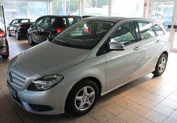 Mercedes-Benz B 180 121.003 km 10.490 &euro; Bad Oldesloe 23843