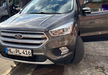 Ford Kuga 56.800 km 16.000 &euro; Lübeck 23564