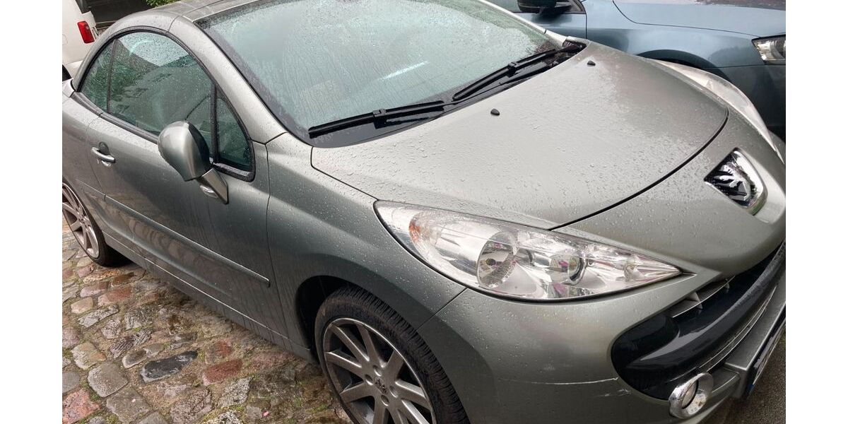 Peugeot 207 160.000 km 2.400 &euro; Luebeck 23560