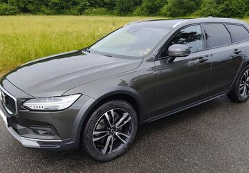 Volvo V90 Cross Country 72.000 km 32.199 &euro; Zarpen 23619