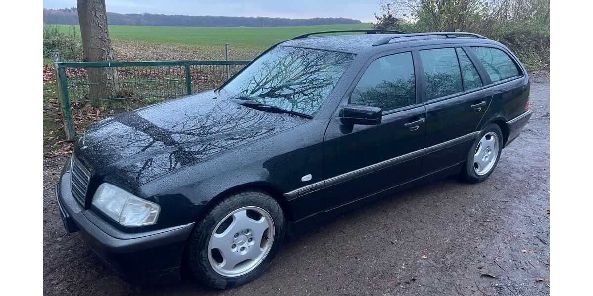 Mercedes-Benz C 200 51.666 km 8.900 &euro; Walksfelde 23896