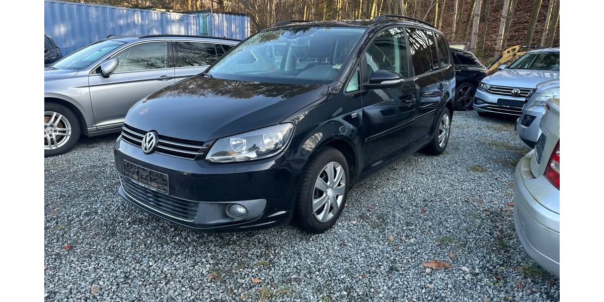 VW Touran 99.962 km 12.490 &euro; Lübeck 23556