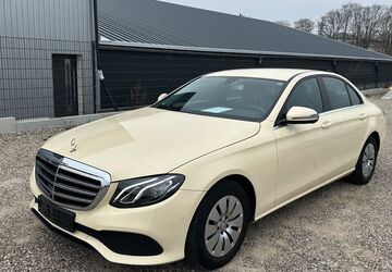 Mercedes-Benz E 200 241.000 km 11.499 &euro; Ratzeburg bei Hamburg 23909