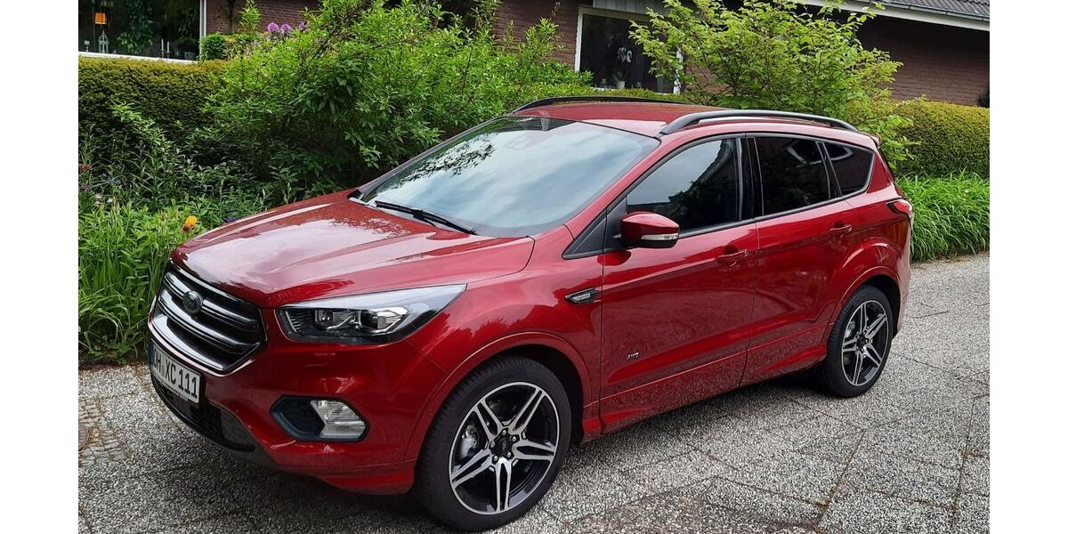 Ford Kuga 104.824 km 14.990 &euro; Stockelsdorf 23617