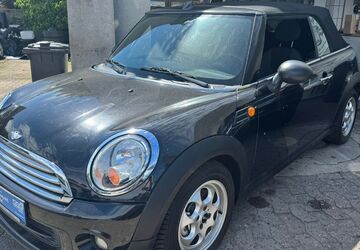 Mini ONE 182.895 km 4.590 &euro; Lübeck 23556