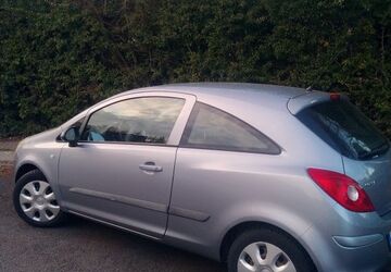 Opel Corsa 92.000 km 2.000 &euro; Lübeck 23560