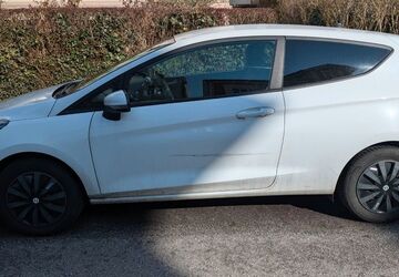 Ford Fiesta 131.000 km 5.300 &euro; Lübeck 23560