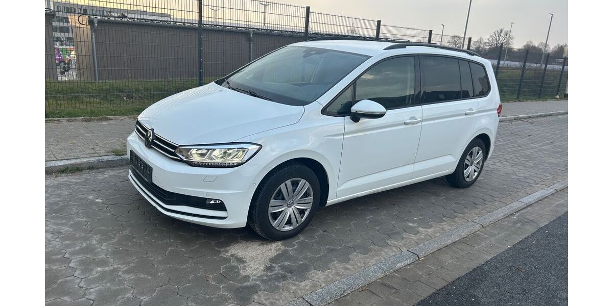 VW Touran 252.000 km 14.999 &euro; Ratzeburg bei Hamburg 23909