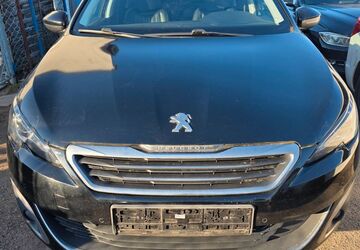 Peugeot 308 221.131 km 5.600 &euro; Lübeck 23568