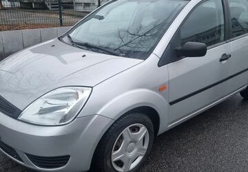 Ford Fiesta 158.000 km 2.449 &euro; Lübeck 23554