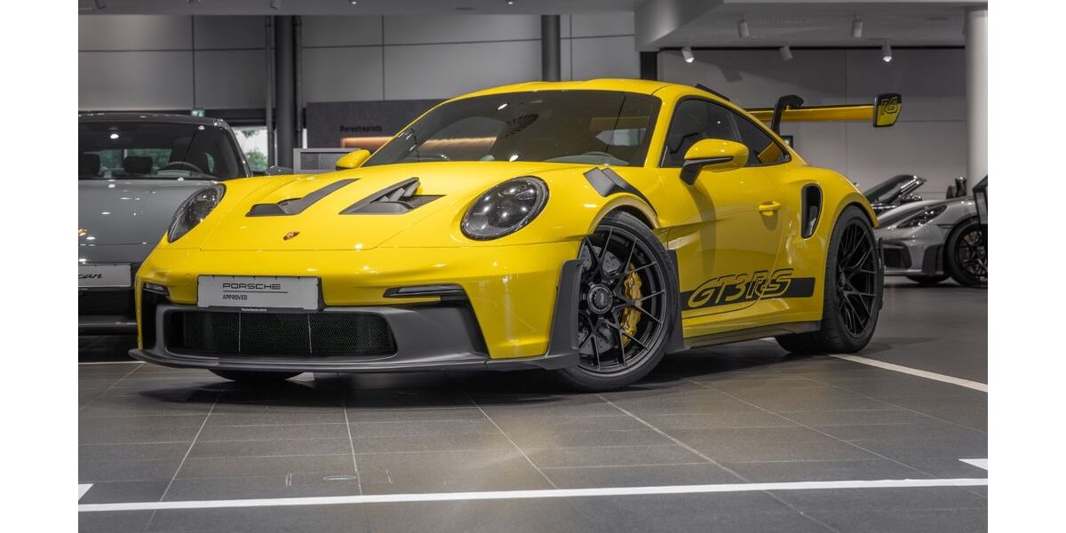 Porsche 992 2.069 km 308.990 &euro; Lübeck 23560