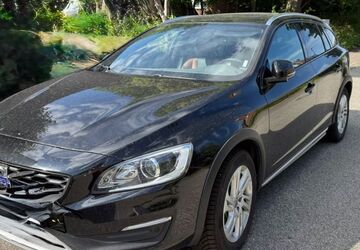 Volvo V60 Cross Country 160.000 km 16.800 &euro; Lübeck 23560