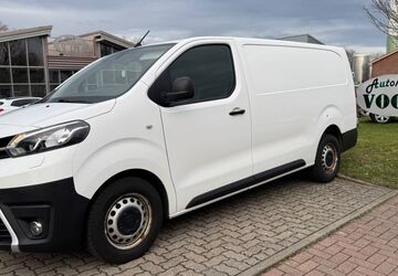 Toyota Proace (Verso) 265.000 km 10.490 &euro; Bad Segeberg 23795