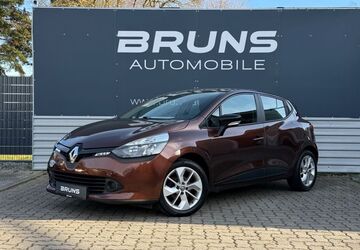 Renault Clio 120.000 km 4.890 &euro; Lübeck 23560