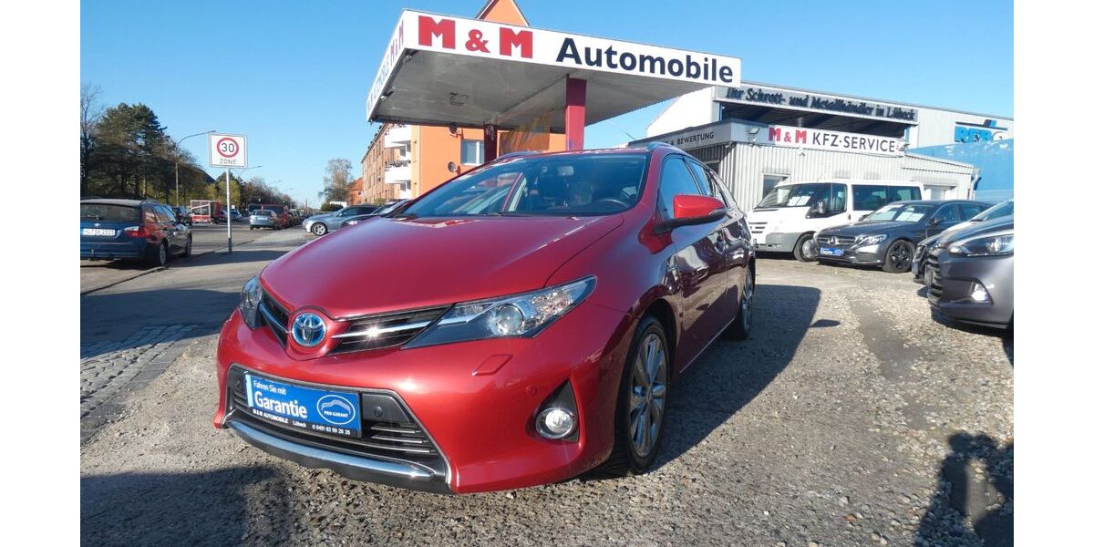 Toyota Auris 186.000 km 9.999 &euro; Lübeck 23554