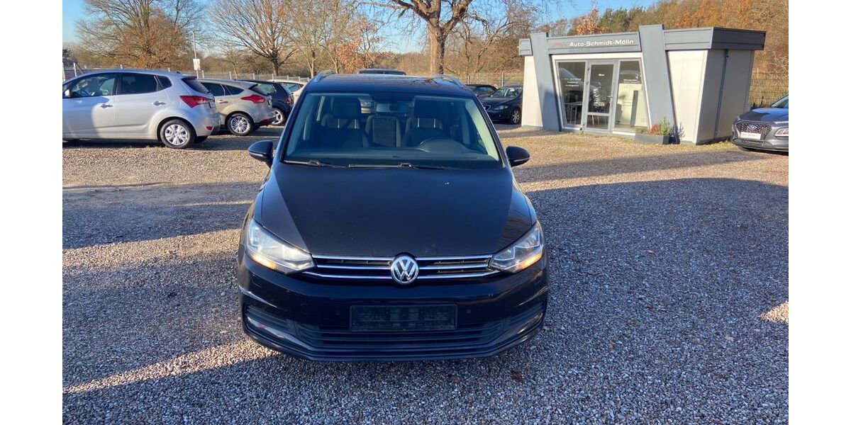 VW Touran 236.330 km 8.990 &euro; Mölln 23879