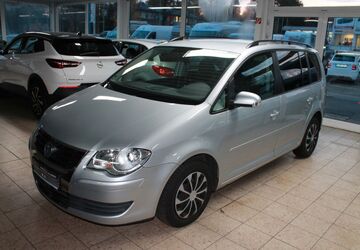 VW Touran 82.945 km 8.490 &euro; Bad Oldesloe 23843