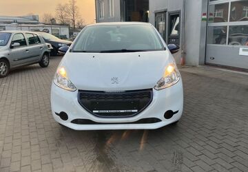 Peugeot 208 167.878 km 2.770 &euro; Lübeck 23560