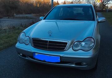 Mercedes-Benz C 200 164.387 km 3.850 &euro; Lübeck 23617