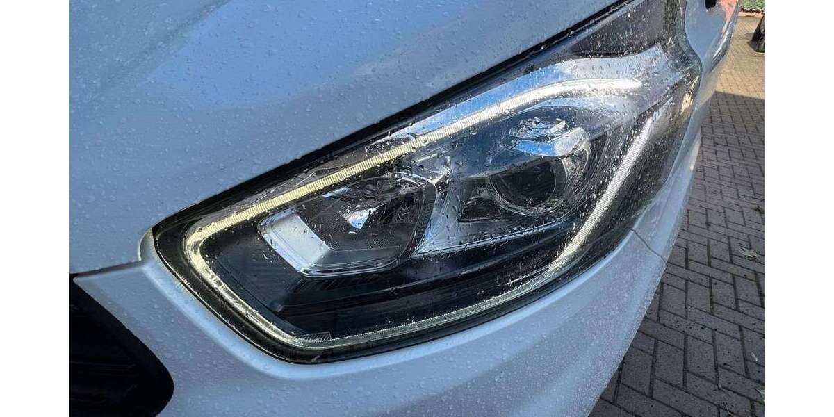 Ford Transit Custom 87.700 km 20.990 &euro; Lübeck 23560