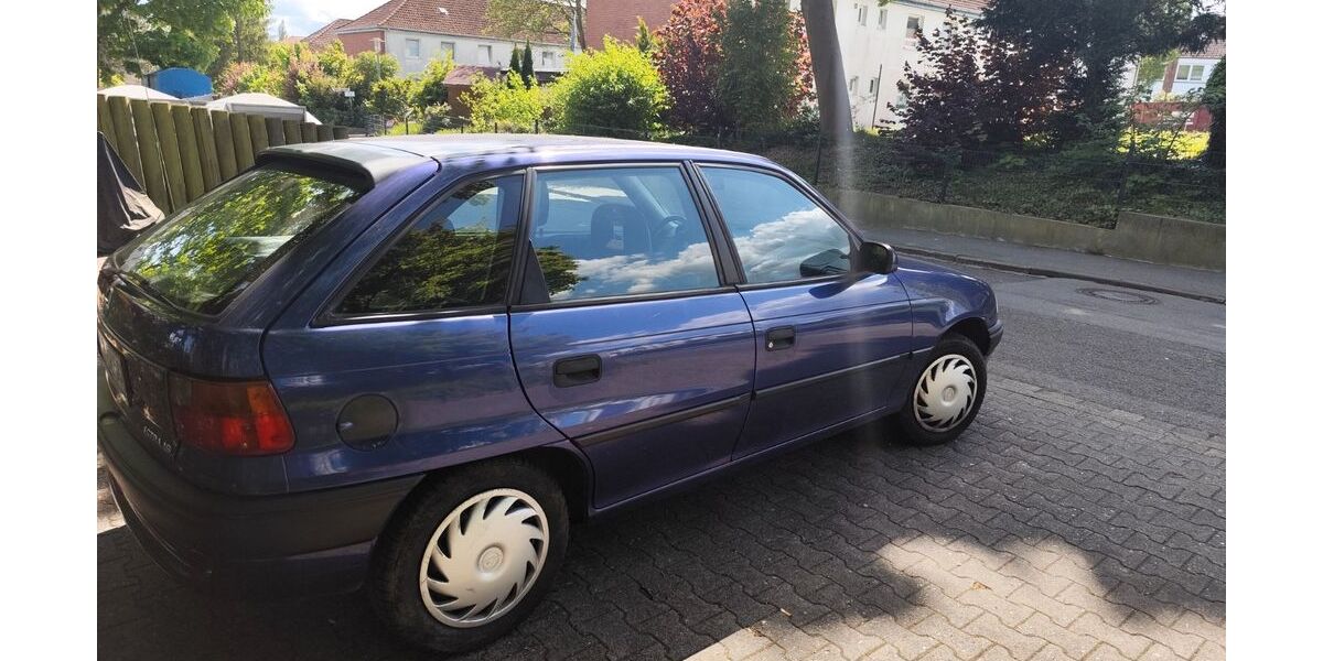 Opel Astra 105.000 km 2.950 &euro; Curau 23617