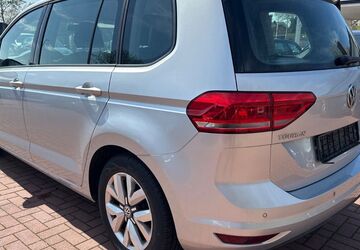 VW Touran 166.000 km 9.000 &euro; Lübeck 23560