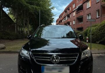 VW Tiguan 198.000 km 7.999 &euro; Lübeck 23558
