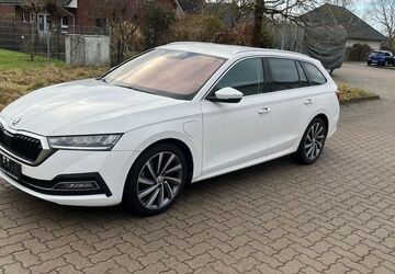 Skoda Octavia 117.607 km 16.490 &euro; Bad Schwartau 23611