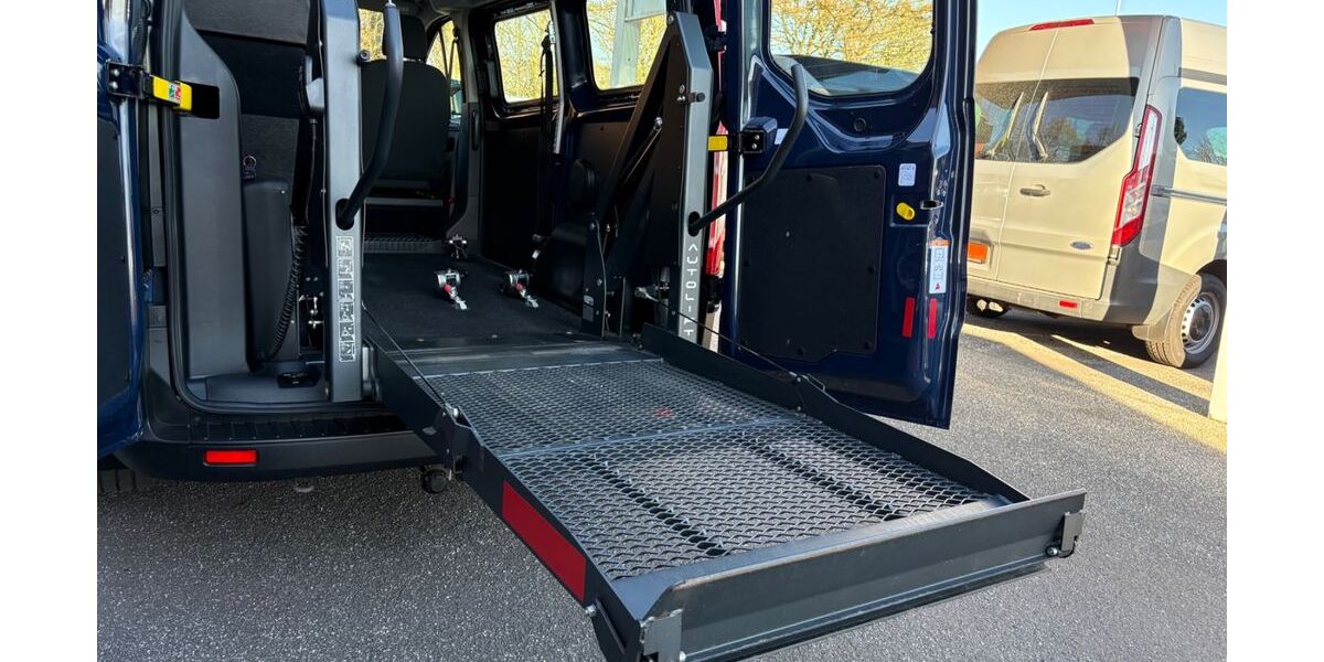 Ford Transit Custom 85.500 km 21.990 &euro; Lübeck 23560