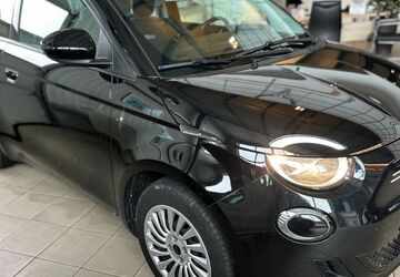 Fiat 500e 57.001 km 9.990 &euro; Bad Segeberg 23795