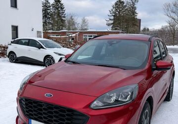 Ford Kuga 49.500 km 21.800 &euro; Lübeck 23558