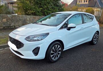 Ford Fiesta 9.980 km 12.900 &euro; Bad schwartau 23617
