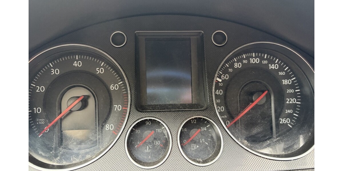 VW Passat 211.085 km 1.300 &euro; Lübeck 23539