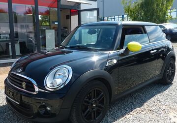 Mini ONE 131.000 km 5.950 &euro; Lübeck 23560