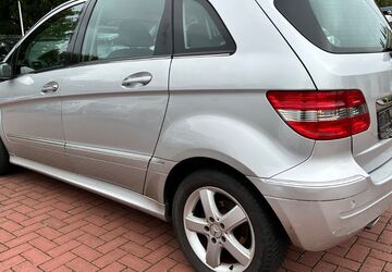 Mercedes-Benz B 180 280.000 km 2.500 &euro; Lübeck 23560