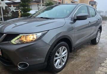 Nissan Qashqai 116.000 km 10.900 &euro; Lübeck 23568