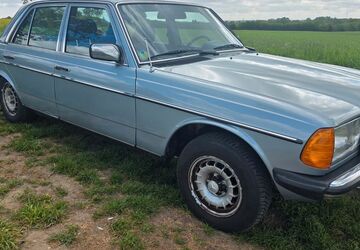 Mercedes-Benz 300 335.790 km 5.949 &euro; Bad Segeberg 23795