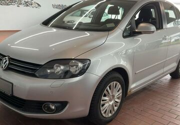 VW Golf 89.200 km 5.900 &euro; Lübeck 23568