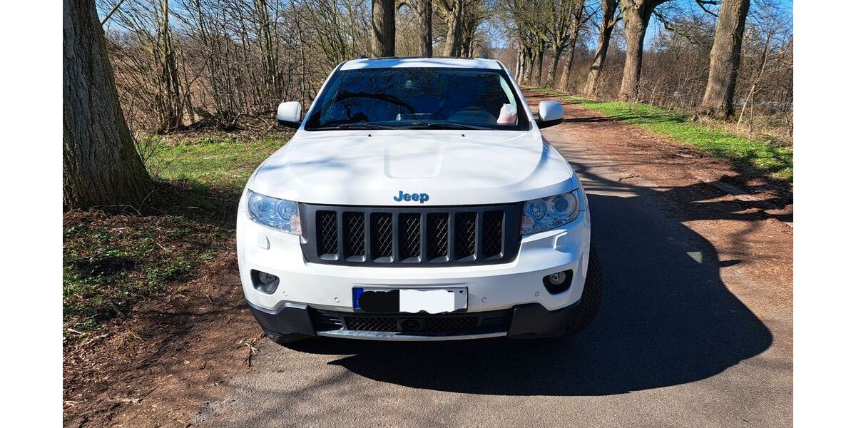 Jeep Grand Cherokee 162.276 km 11.900 &euro; Bad Segeberg 23795