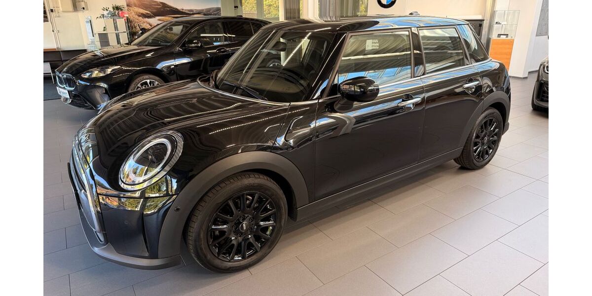 Mini Cooper 28.900 km 23.990 &euro; Alt-Mölln 23881